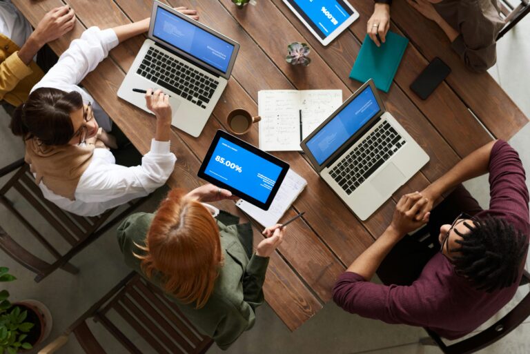 Image of People when choosing software development outsourcing